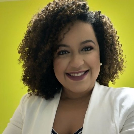 Dra. Juliana Simonelly