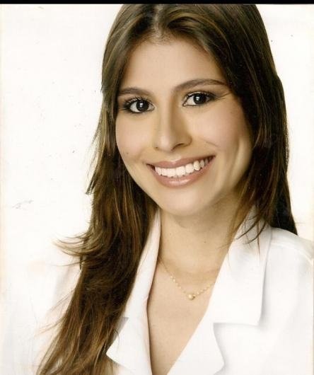 Dra. Mariana Ribeiro Severino Faria Barcelos