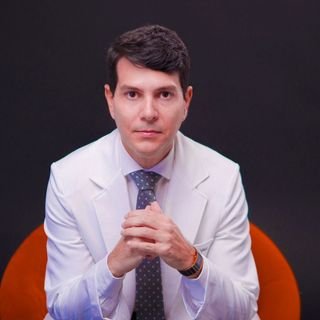 Dr. Leonardo Medeiros De Carvalho Vaz