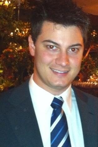Dr. Raphael Ribeiro Pires