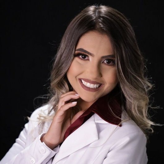 Dra. Cintia Borges