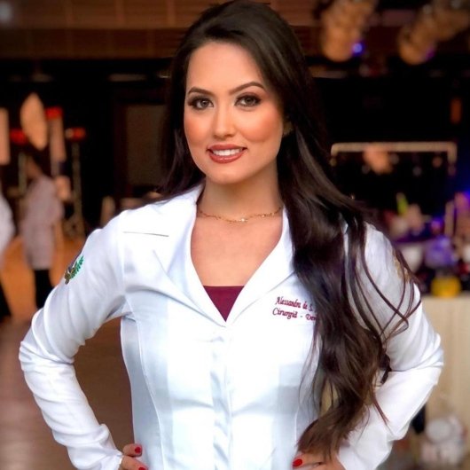Dra. Alessandra Araújo