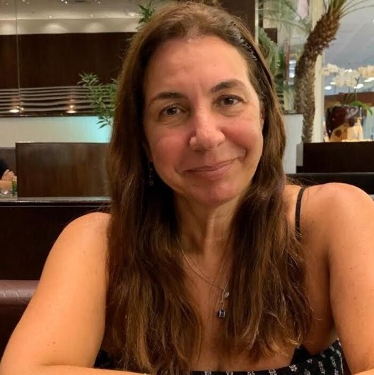 Dra. Cristiane Lira