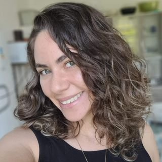 Caroline Flores Zanin