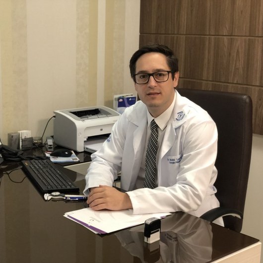 Dr. Bruno Legnani