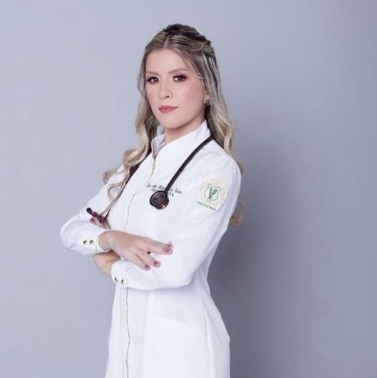 Dra. Ana Vitória Sá