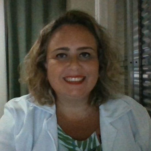 Dra. Laisa Alves