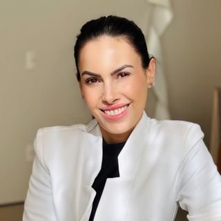 Dra. Erika Rosa Dal Fabbro