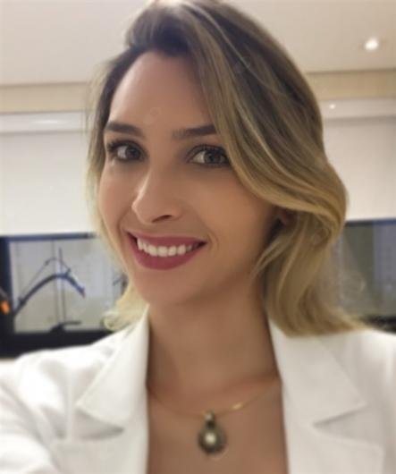 Dra. Karina Lopes Morais