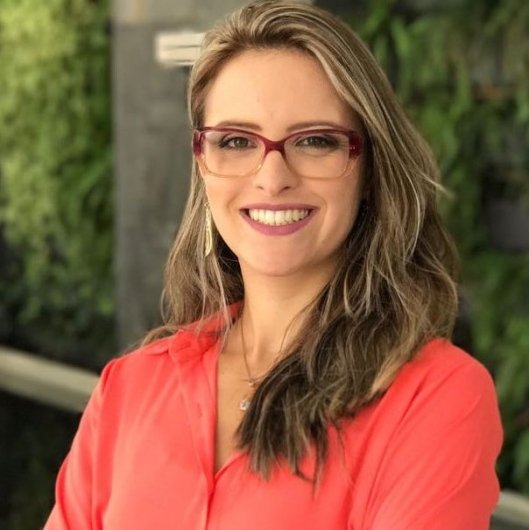Dra. Aluany Carvalho