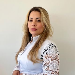 Dra. Silvia Daniella Mariano Rodrigues