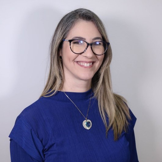 Dra. Liana Macedo Cajaty Loureiro