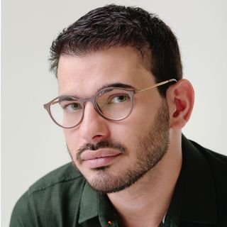 Dr. Victor Brandão
