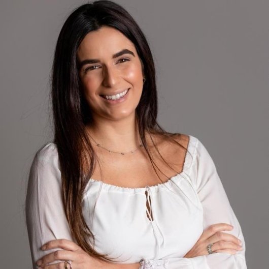 Dra. Lorena Frota Quintela