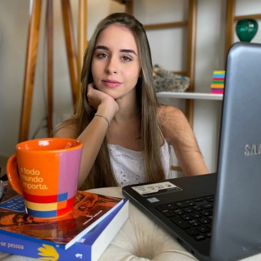 Ana Caroline Venâncio
