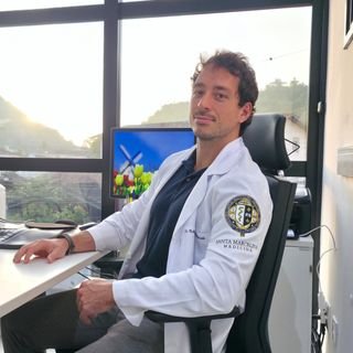 Dr. Nicholas Wintruff Macedo