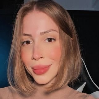 Júlia Santiago Silva