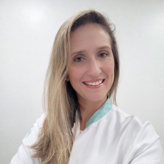 Dra. Nathalia Hupsel Silva de Castro