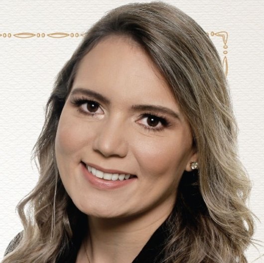 Dra. Andrea Moura