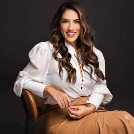 Dra. Paula Ferraz