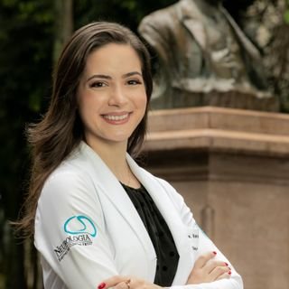 Dra. Sara Caixeta de Souza