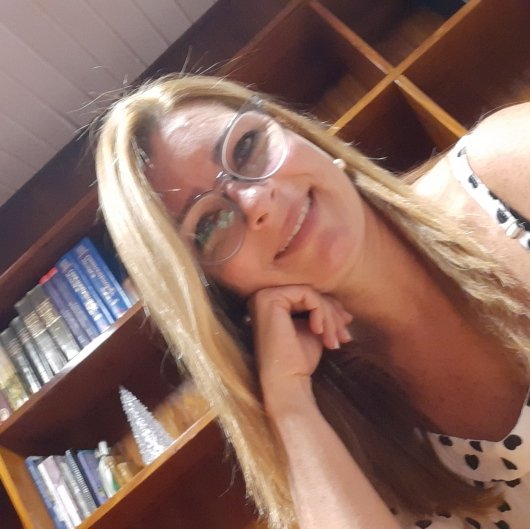 Dra. Flavia Martins Alexandre