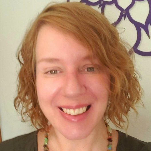 Prof. Cíntia Schneider