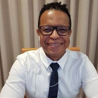 Dr. Vinícius Marinho de Brito