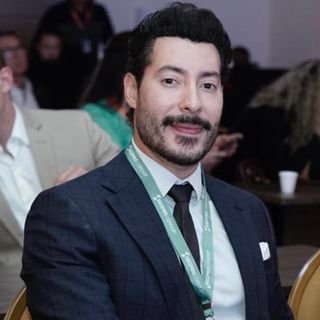 Dr. Jonnattan Prada