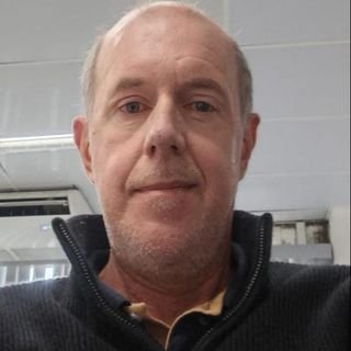 Dr. Evandro Giovani Schott