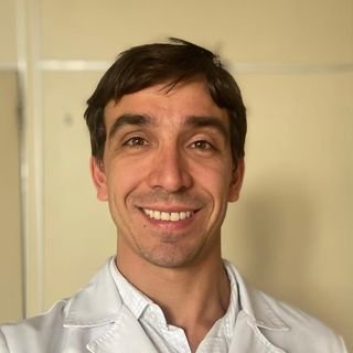 Dr. Carlos Koch