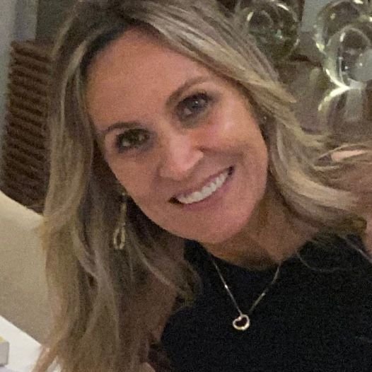 Dra. Ana Claudia Ferraro De Barros Galvão