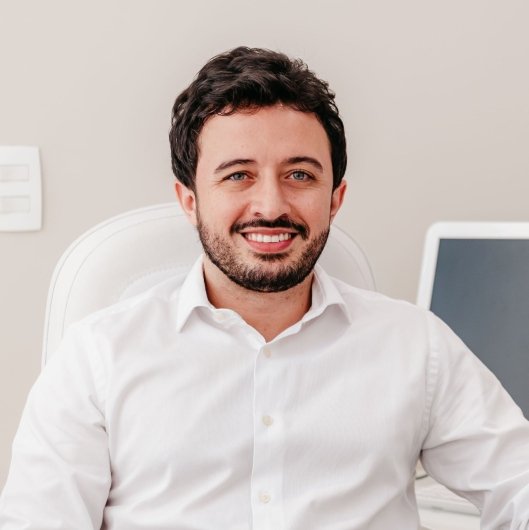 Dr. Thiago Faier