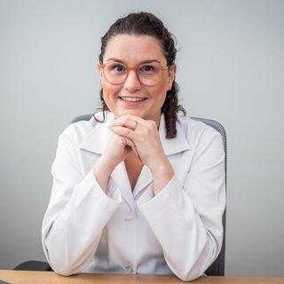 Dra. Ana Cristina Ponchielli Lustosa