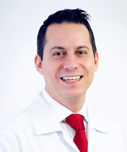Dr. Gustavo Morellato