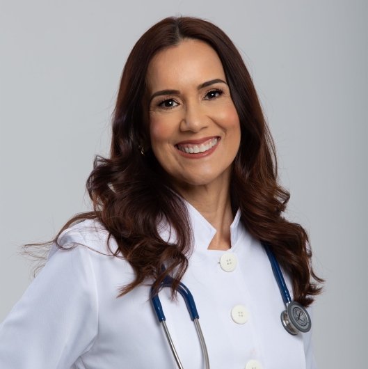 Dra. Shyrlene Macedo