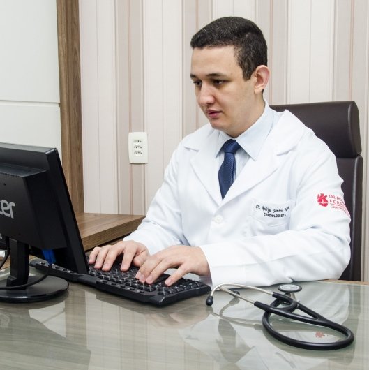 Dr. Rodrigo Ferreira