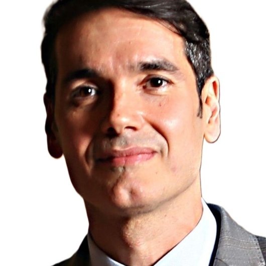 Dr. Marcelo Araujo Siqueira
