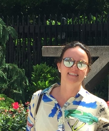 Dra. Yhonala Silva de Oliveira