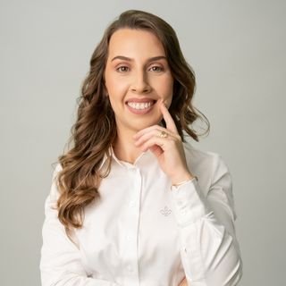 Dra. Kesia do Vale Belli