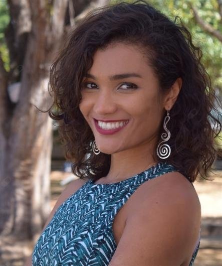 Dra. Karen Carolina da Silva