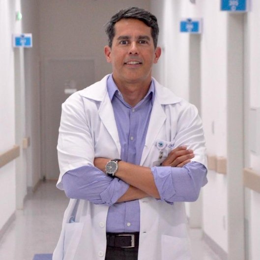 Dr. Carlos Fabricio Sousa de Almeida