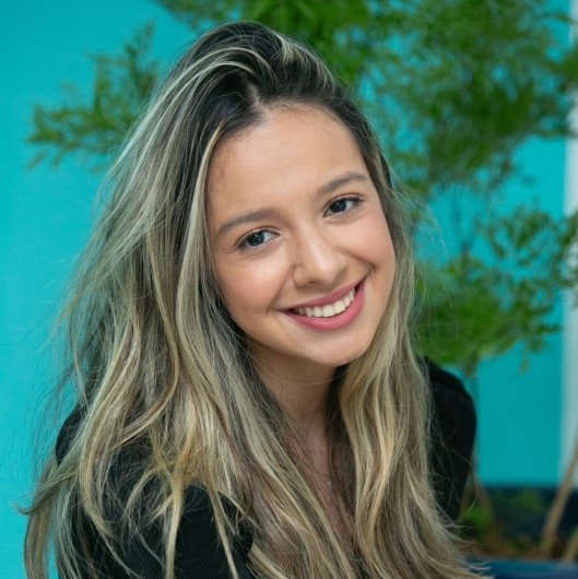 Dra. Sabrina Vieira