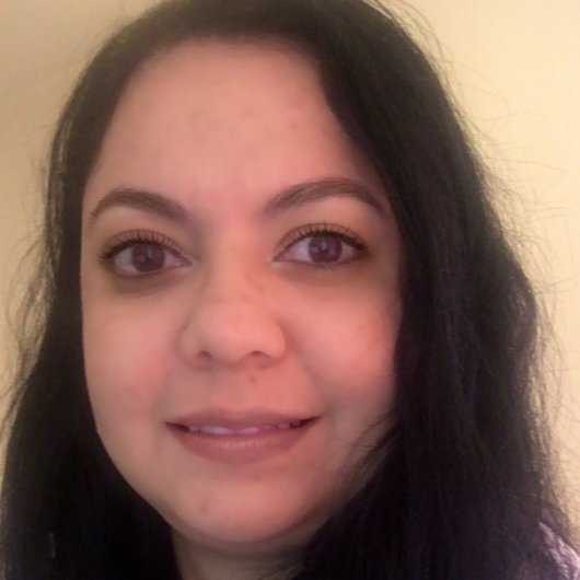 Dra. Daiane Neves