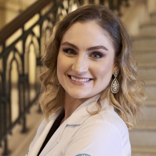 Dra. Bruna O'Hara