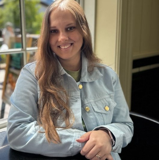 Larissa Franca Cavazotto