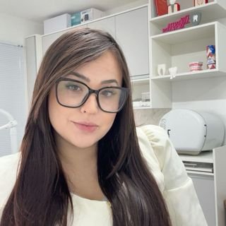 Dra. Amanda Moraes