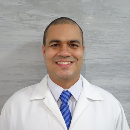 Dr. Carlos Alexandre Santana Ferreira