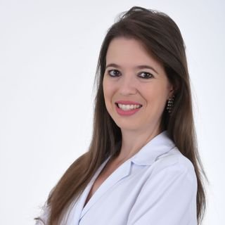 Dra. Lana Claudinez