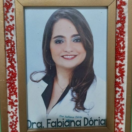 Dra. Fabiana de Santana Dória